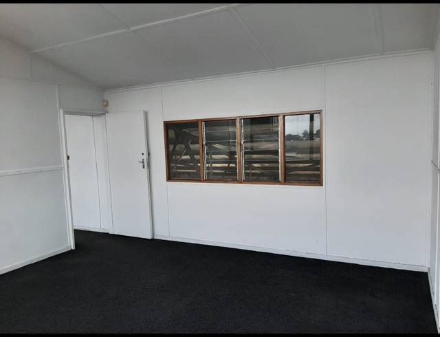 465M² WAREHOUSE TO LET IN NEW GERMANY